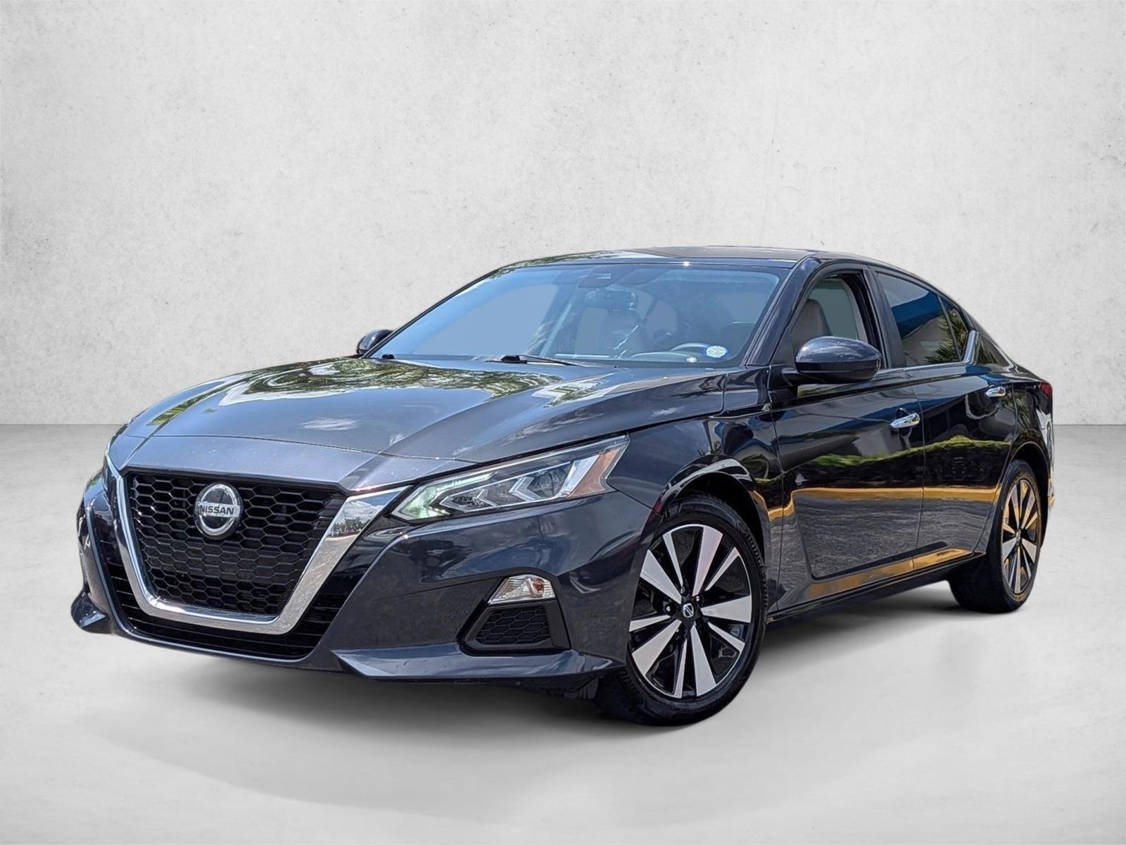 Thumbnail: 2021 Nissan Altima - 1