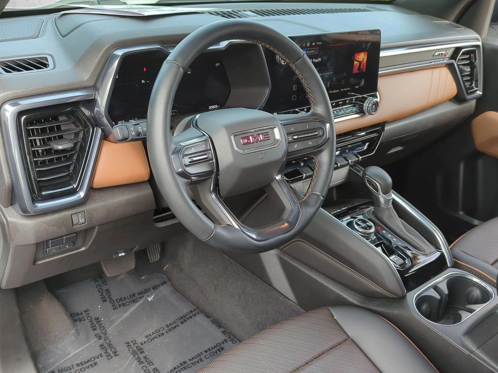 Thumbnail: 2024 GMC Canyon - 3