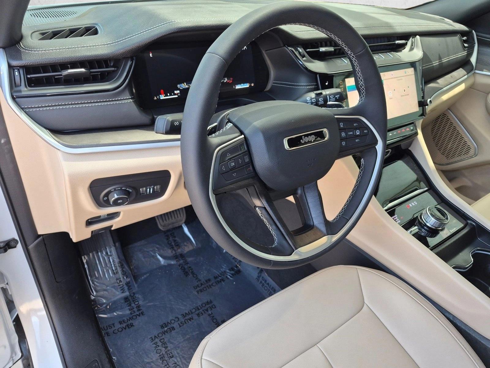 Thumbnail: 2026 Jeep Grand Cherokee - 3