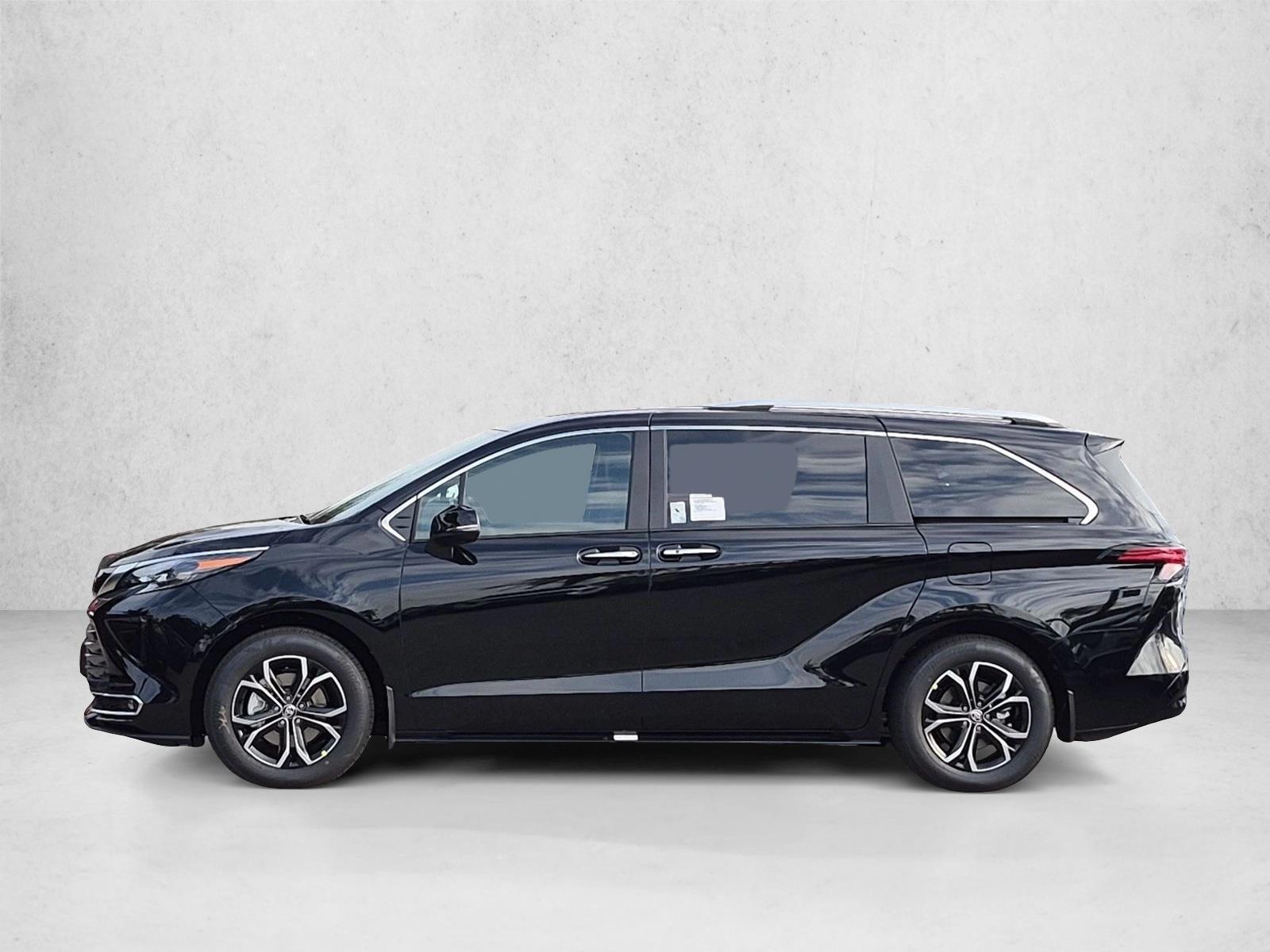 Thumbnail: 2026 Toyota Sienna - 2