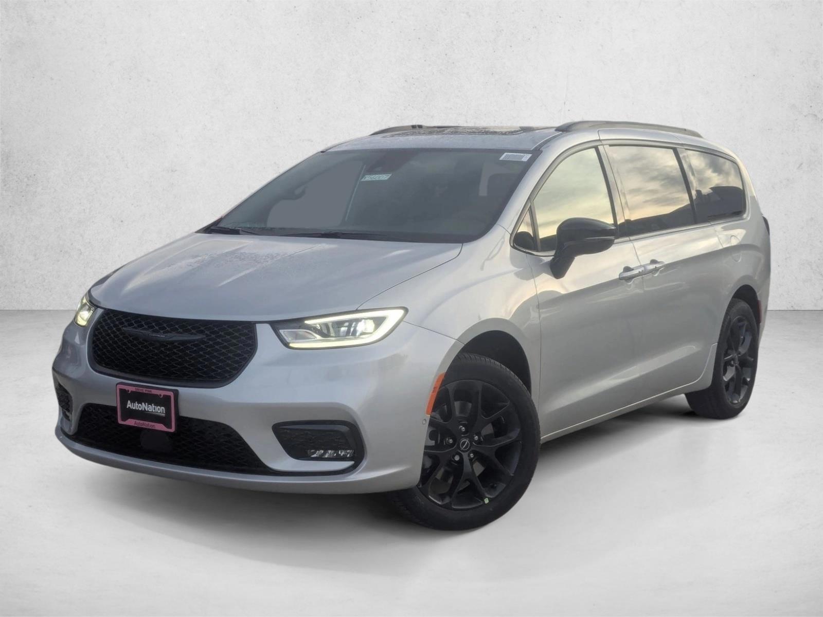 Thumbnail: 2026 Chrysler Pacifica - 1