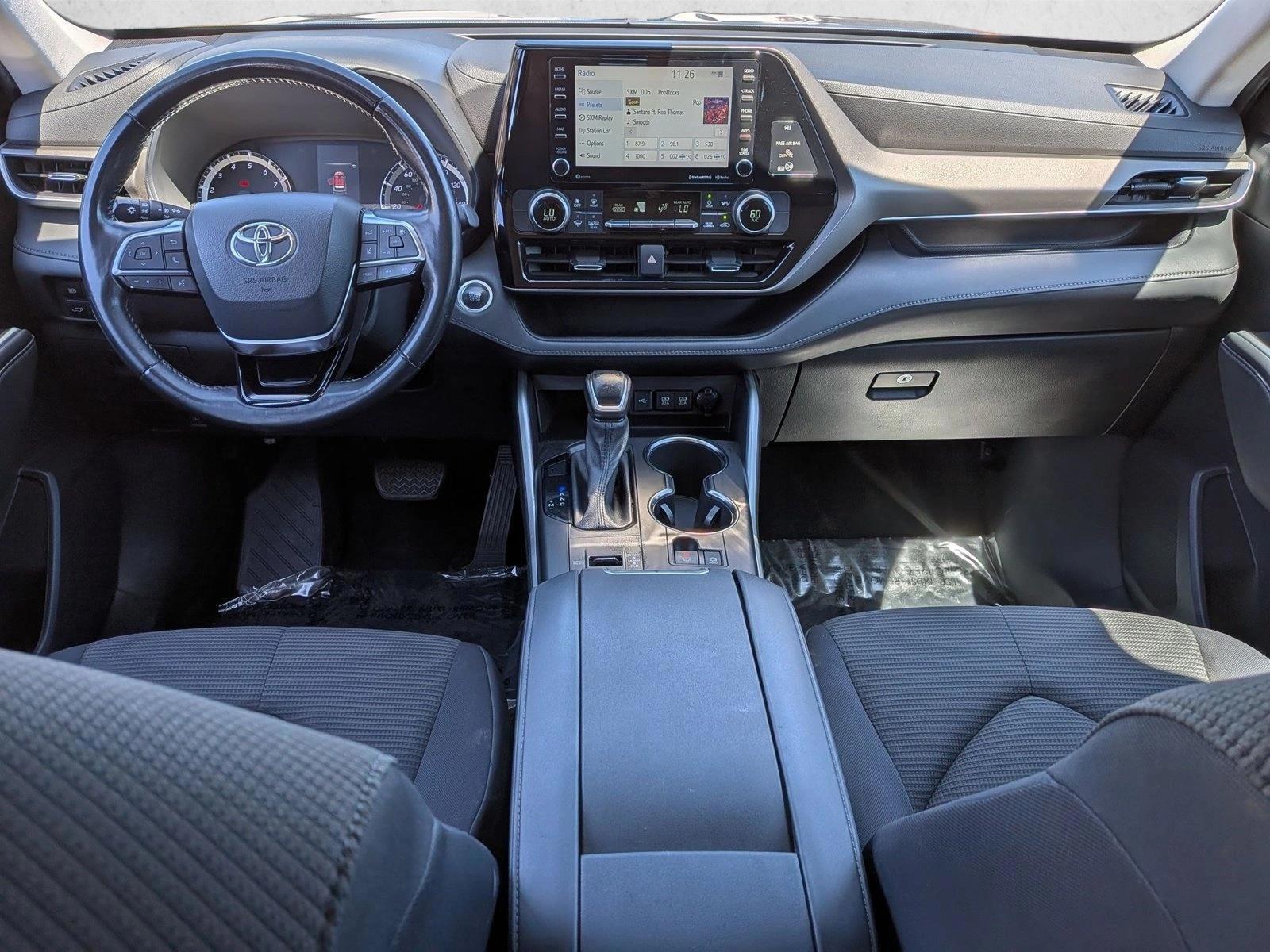 Thumbnail: 2021 Toyota Highlander - 3