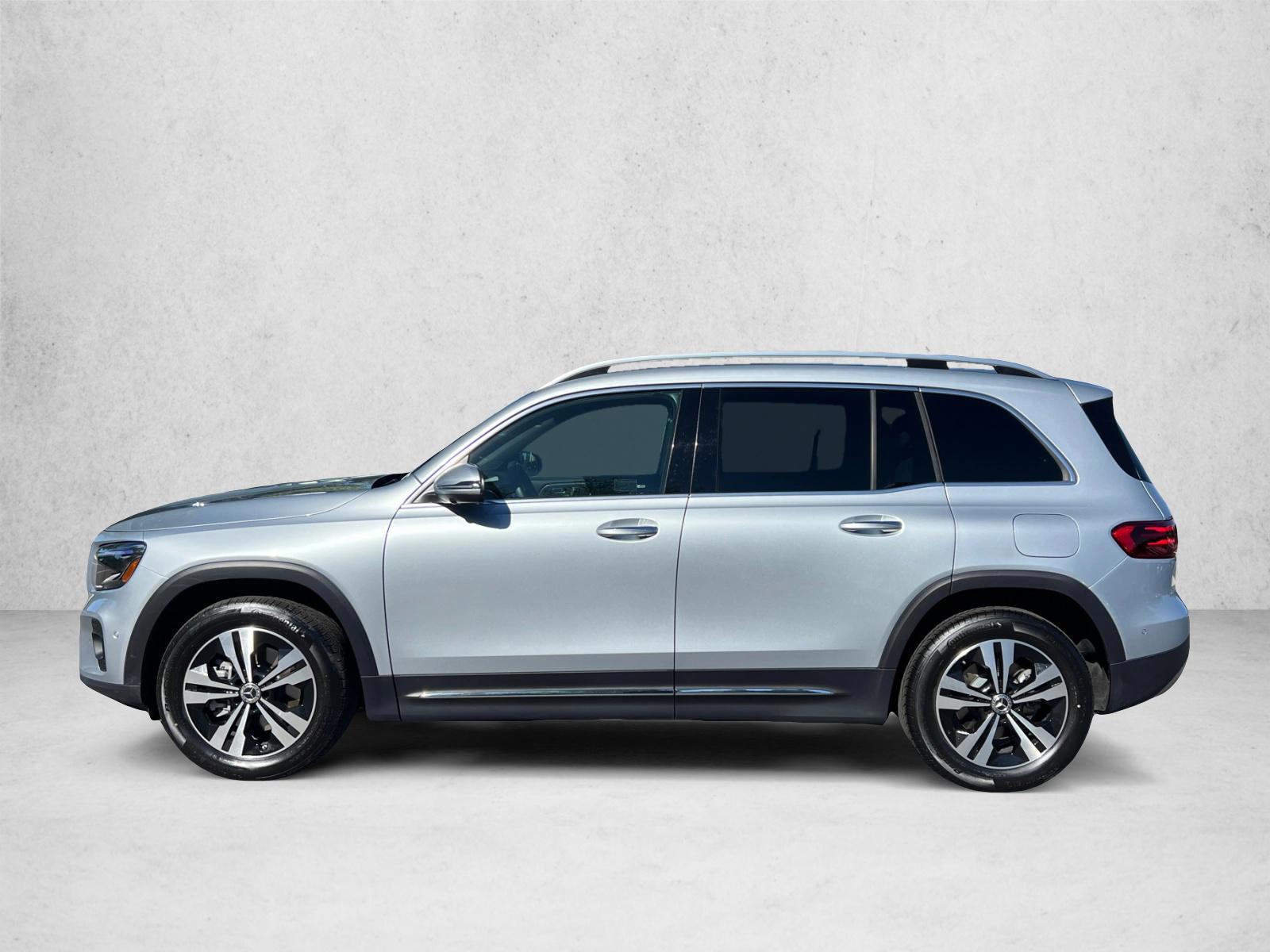 Thumbnail: 2026 Mercedes-Benz GLB - 2