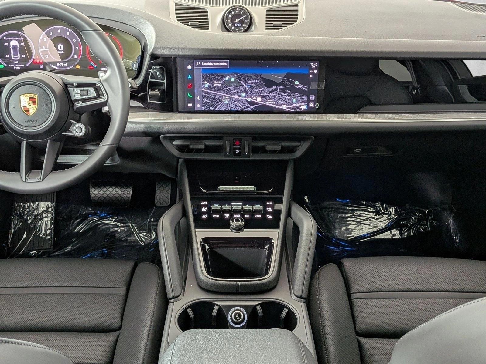 Thumbnail: 2026 Porsche Cayenne - 4