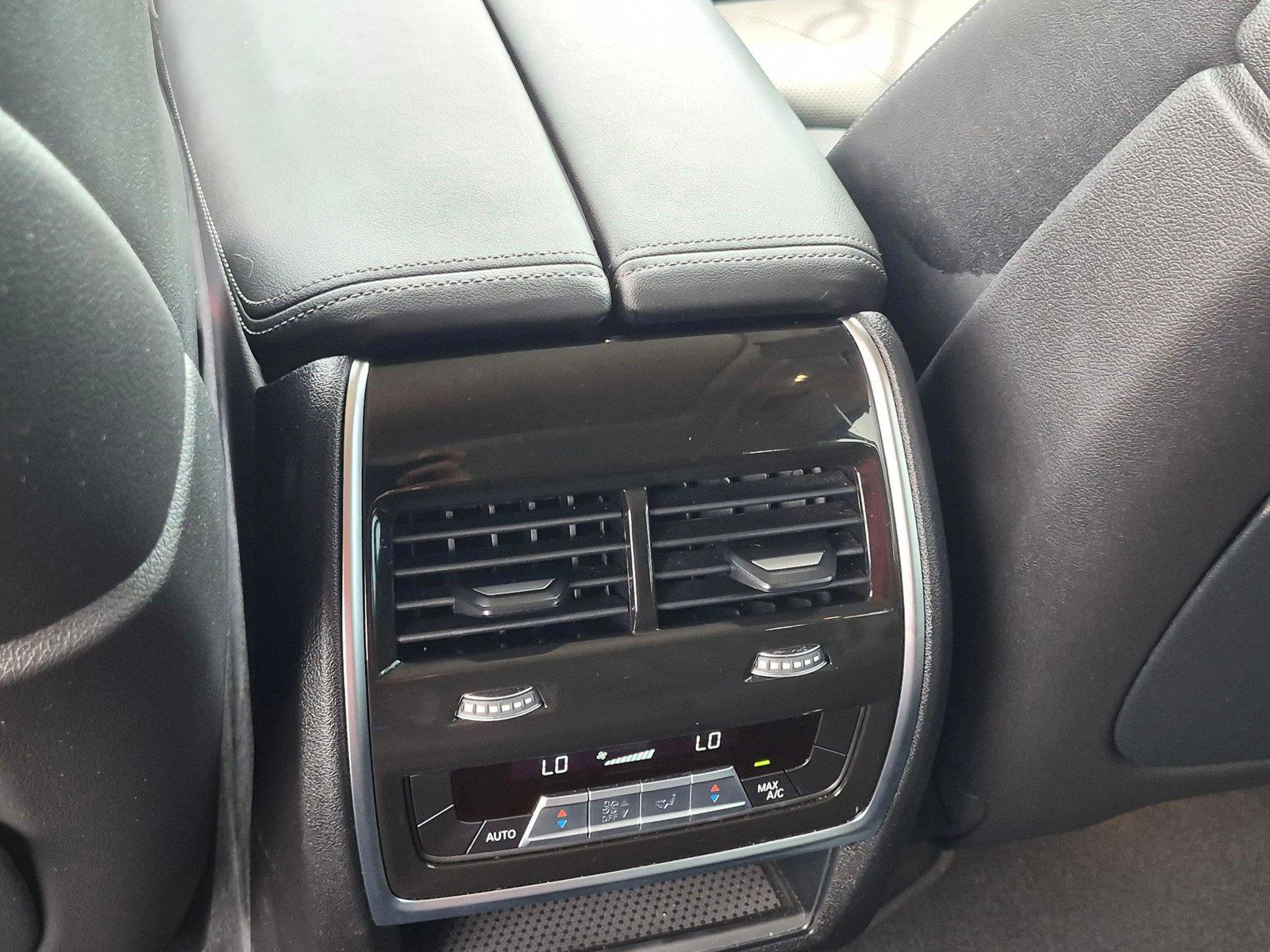 2024 BMW X7 40i - Photo 15