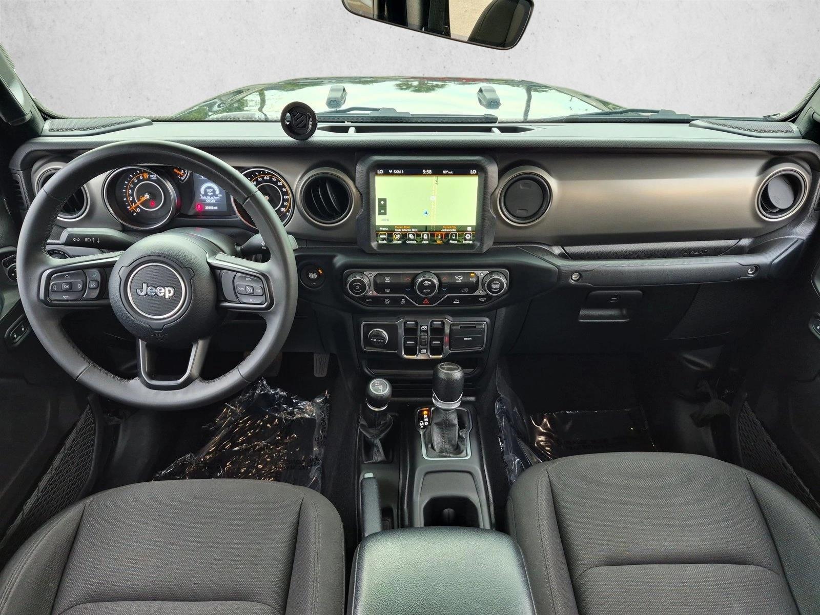 Thumbnail: 2023 Jeep Gladiator - 3