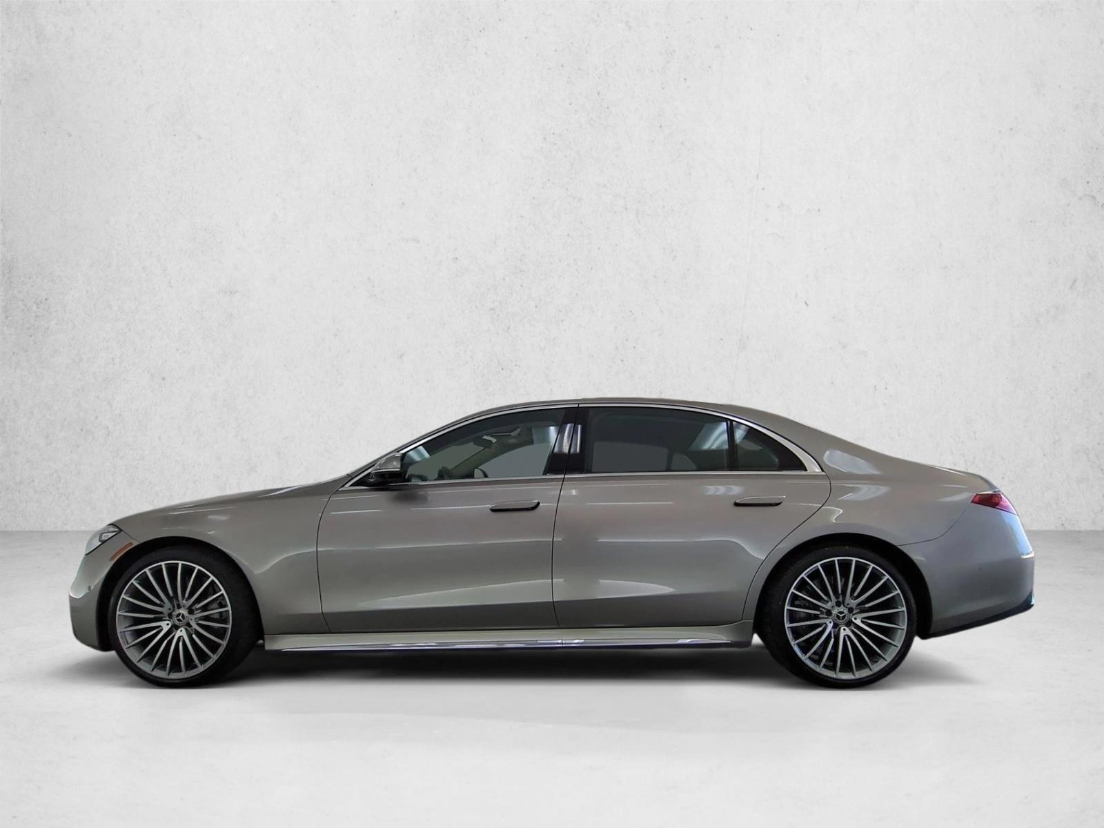 Thumbnail: 2023 Mercedes-Benz S-Class - 2