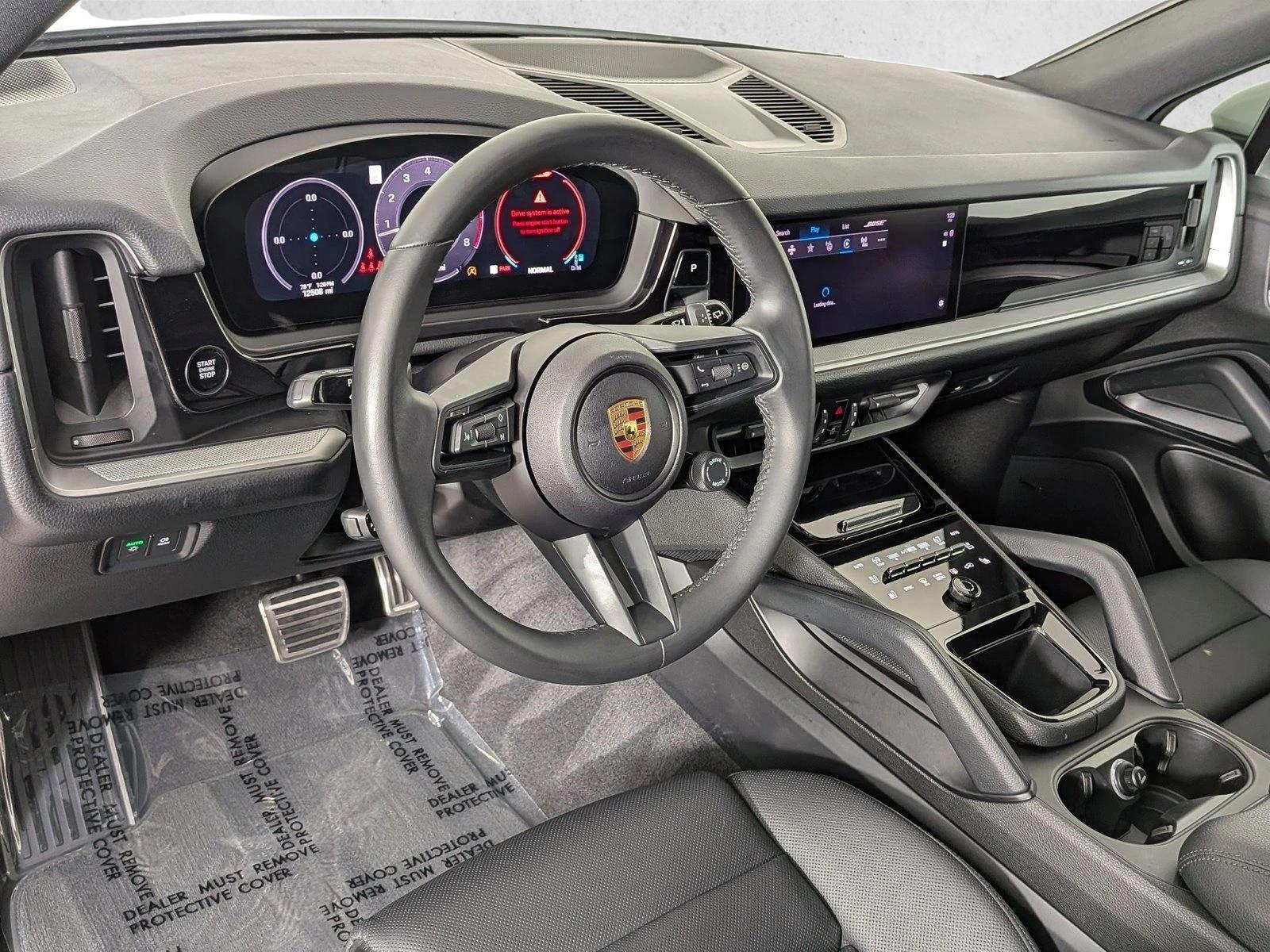 Thumbnail: 2024 Porsche Cayenne - 3