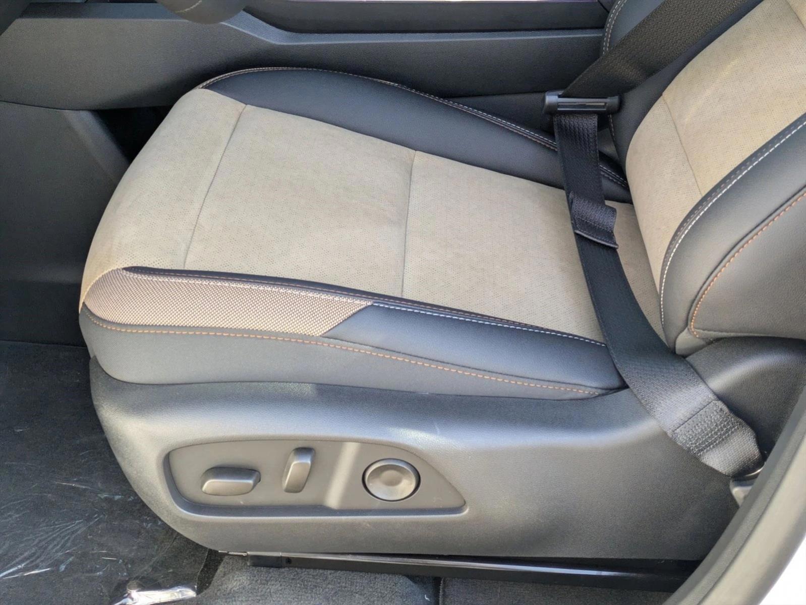 Thumbnail: 2026 Chevrolet Equinox - 4