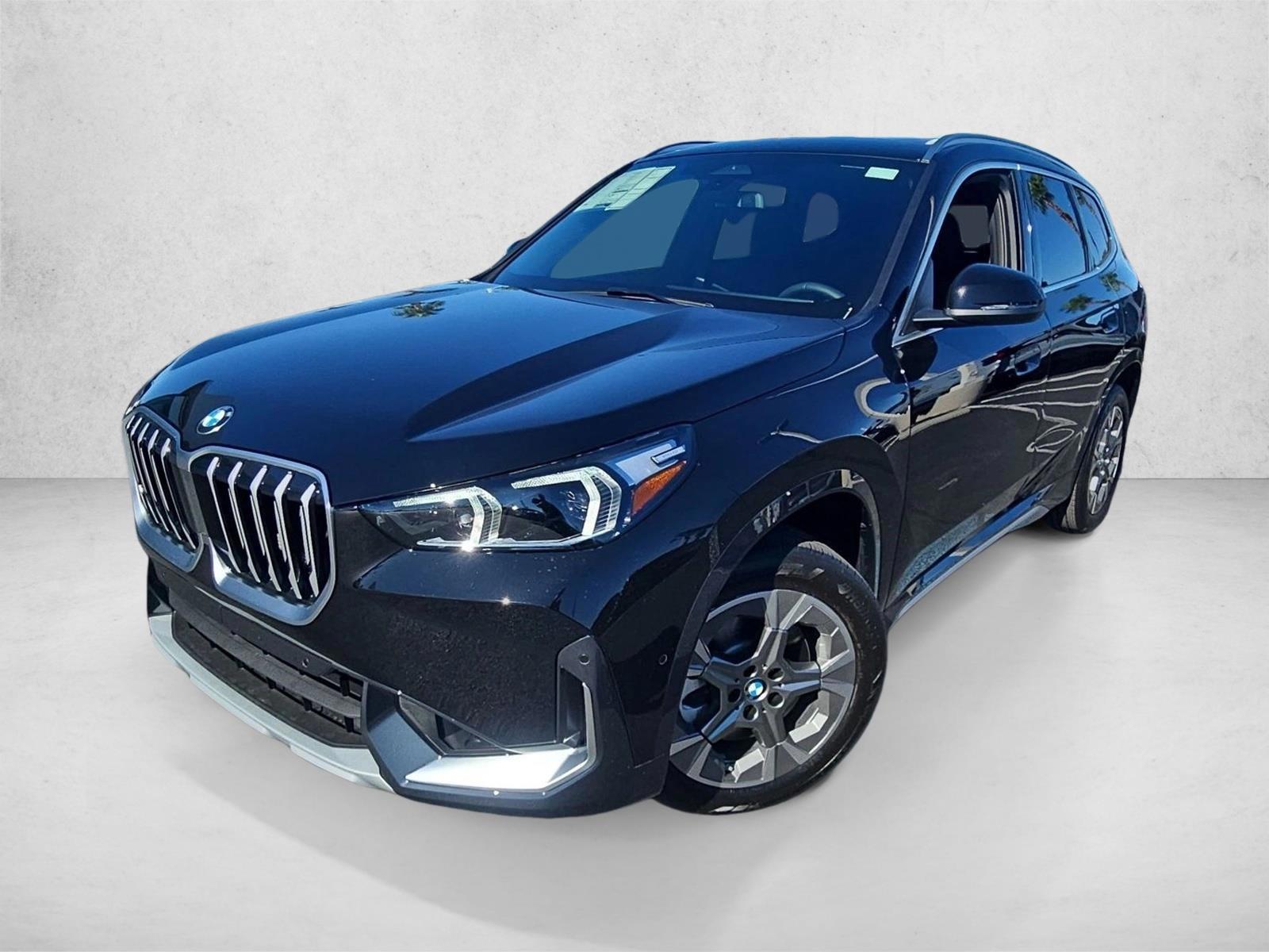 Thumbnail: 2027 BMW X1 - 1