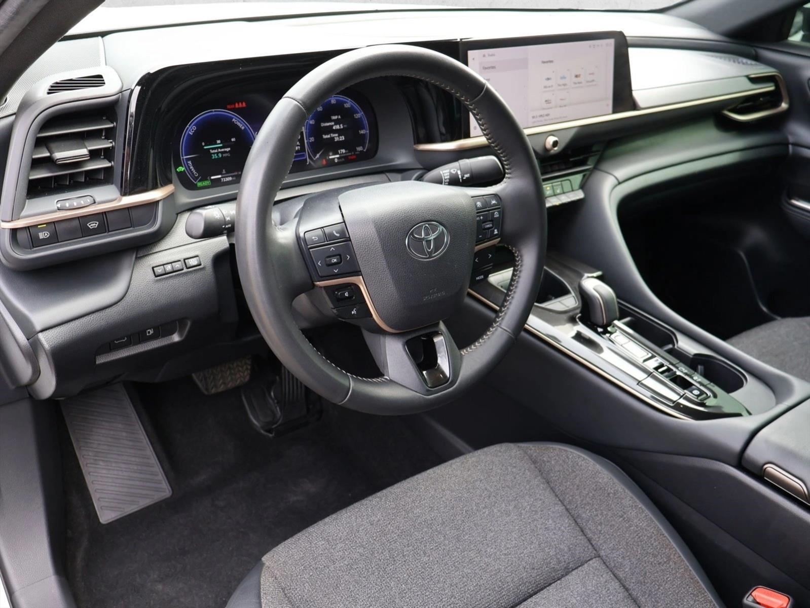 Thumbnail: 2024 Toyota Crown - 3