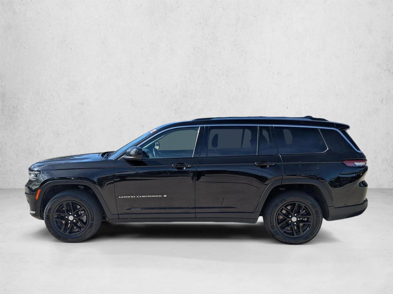 Thumbnail: 2022 Jeep Grand Cherokee L - 2