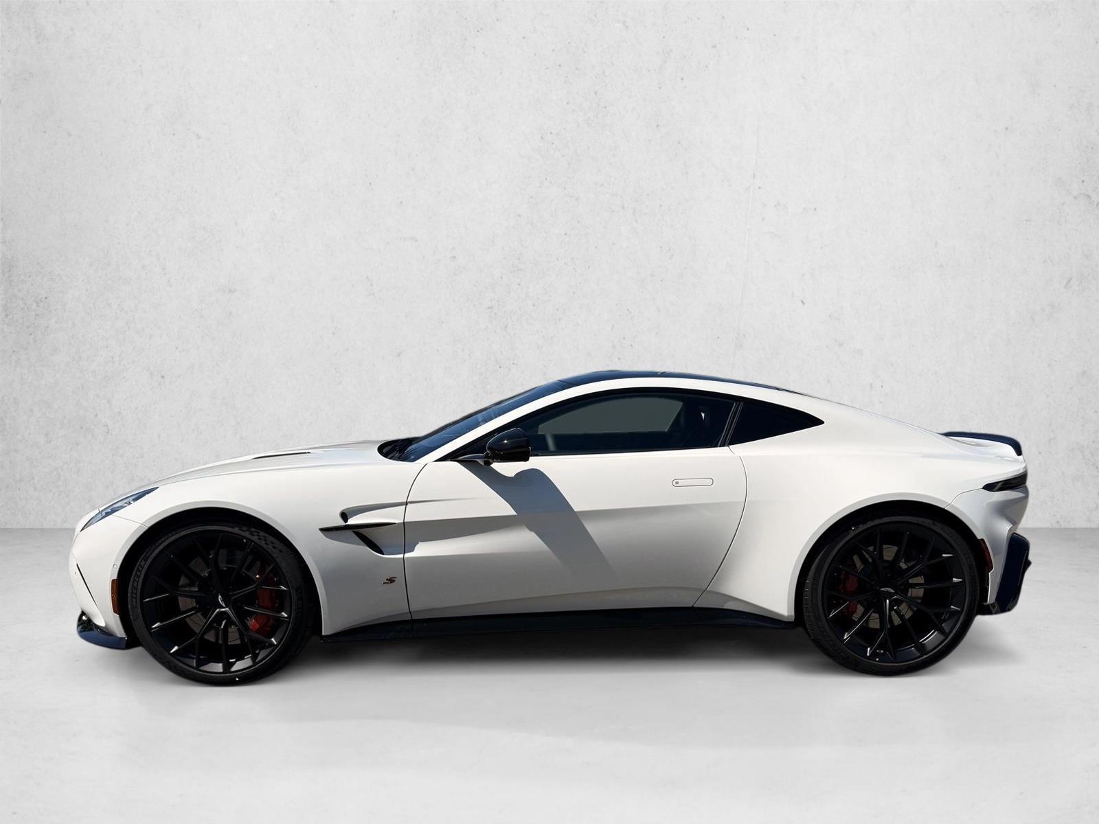 Thumbnail: 2026 Aston Martin Vantage - 2