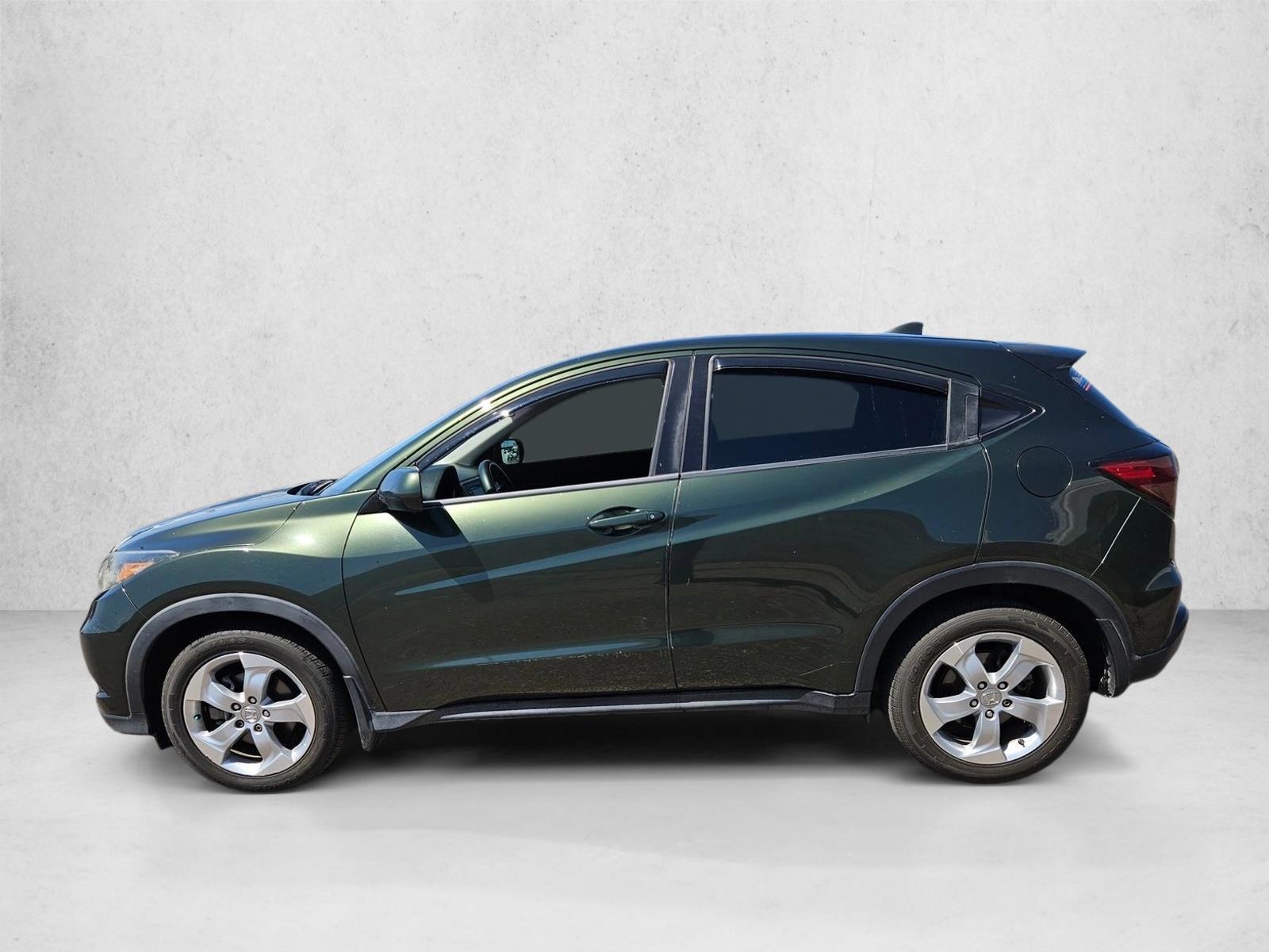 Thumbnail: 2016 Honda HR-V - 2