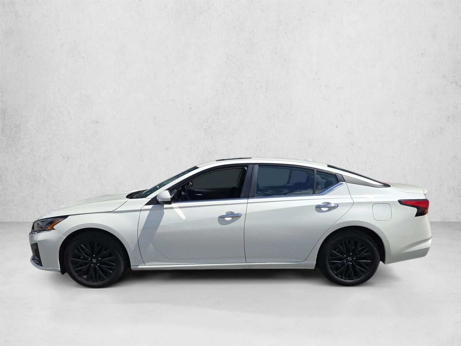 Thumbnail: 2025 Nissan Altima - 2