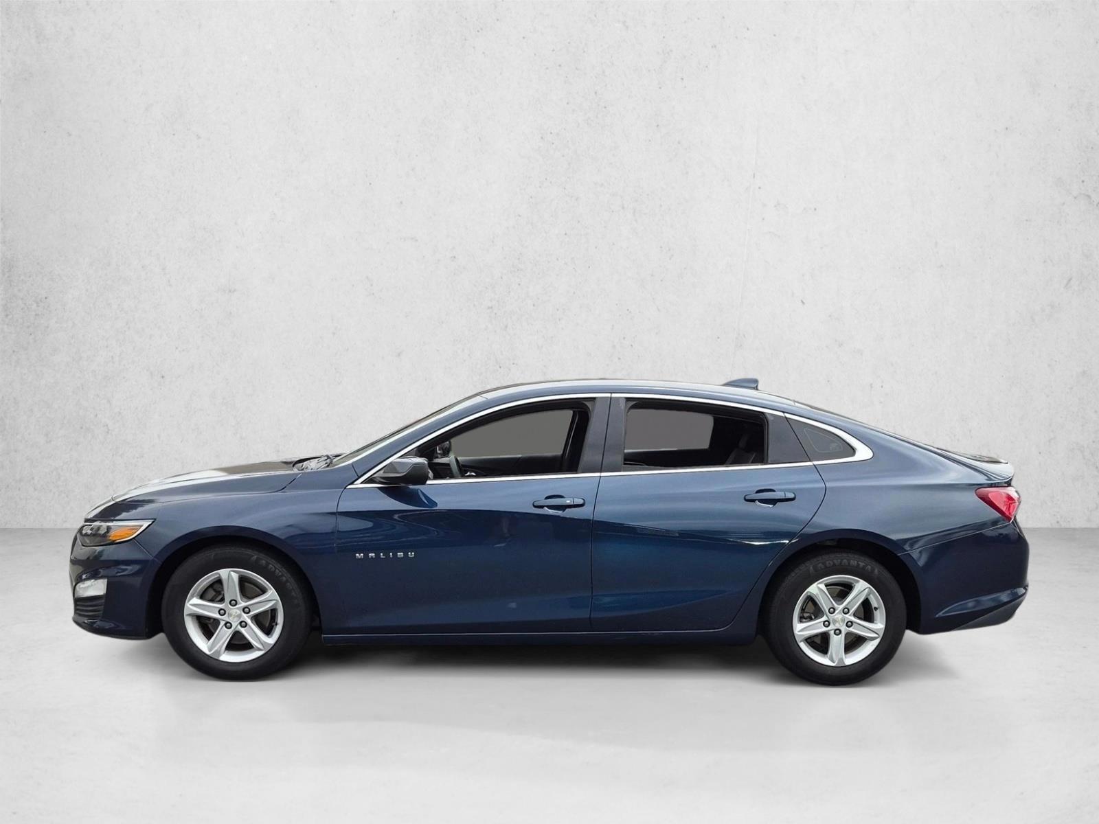 Thumbnail: 2022 Chevrolet Malibu - 2