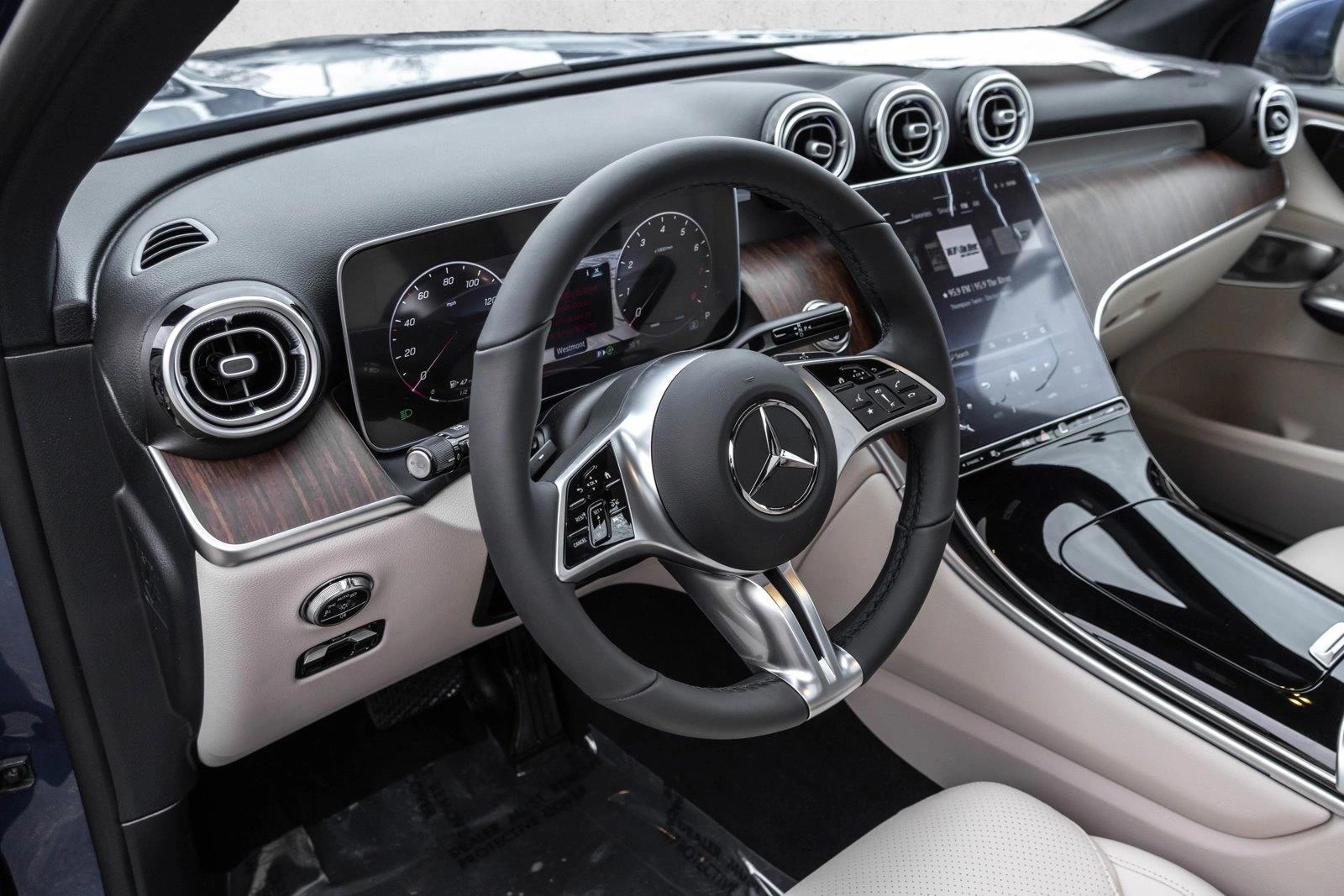 Thumbnail: 2026 Mercedes-Benz GLC - 3