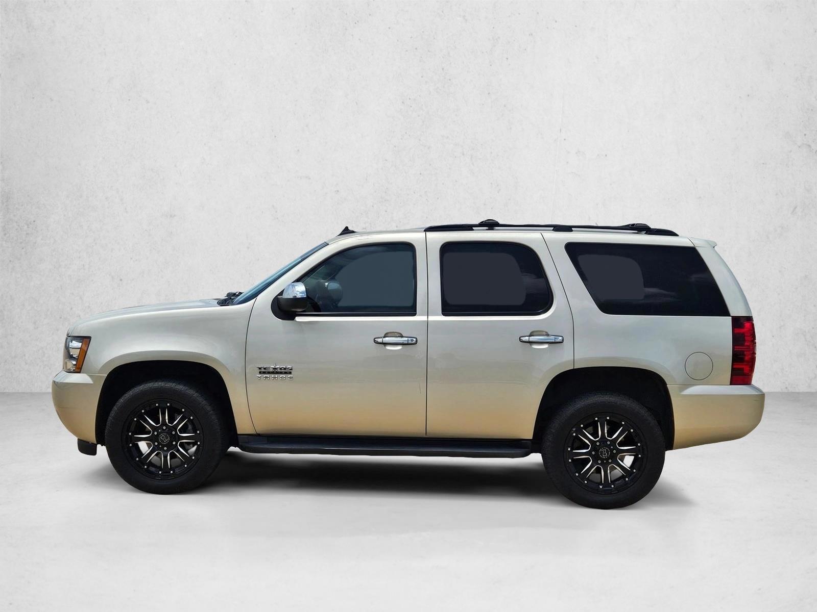 Thumbnail: 2013 Chevrolet Tahoe - 2