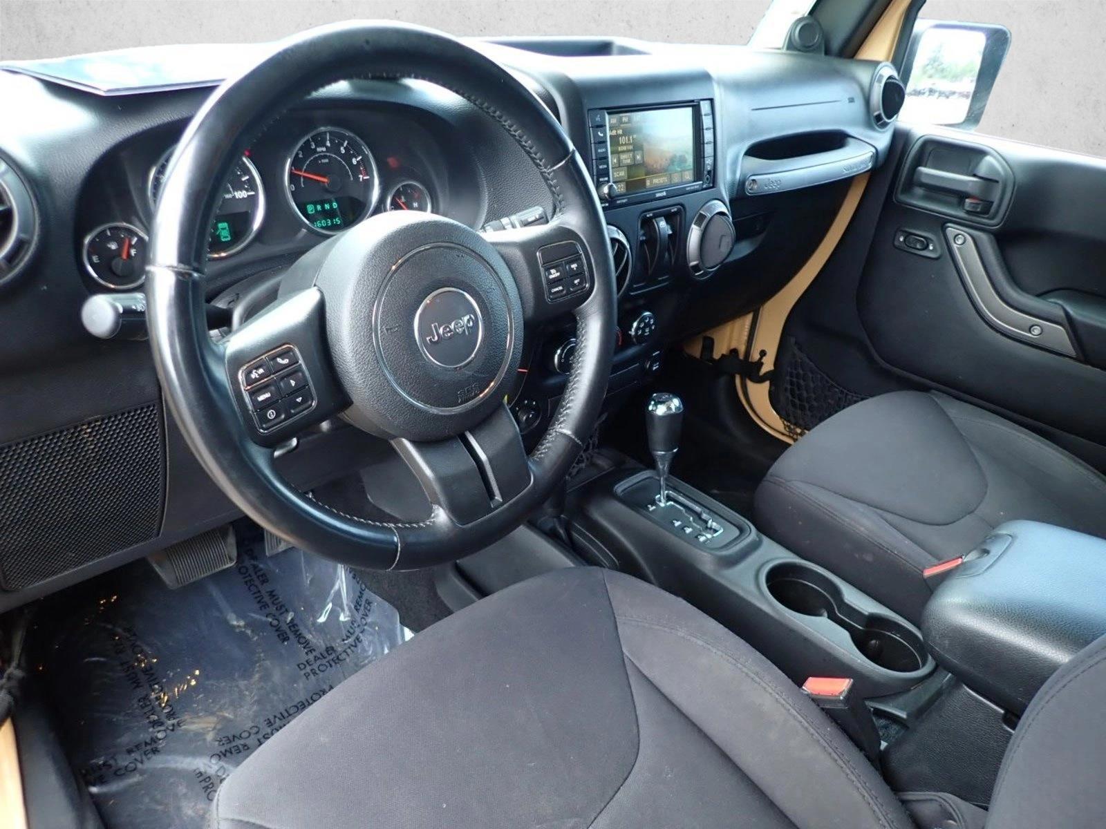 Thumbnail: 2014 Jeep Wrangler - 3
