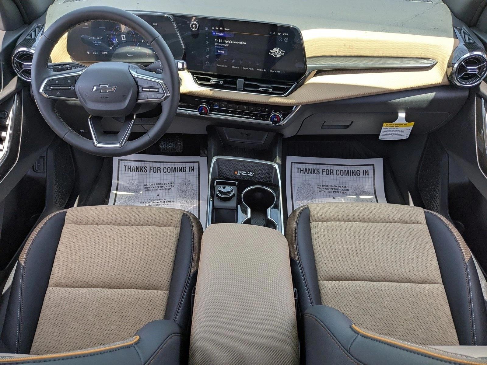 Thumbnail: 2026 Chevrolet Equinox - 3