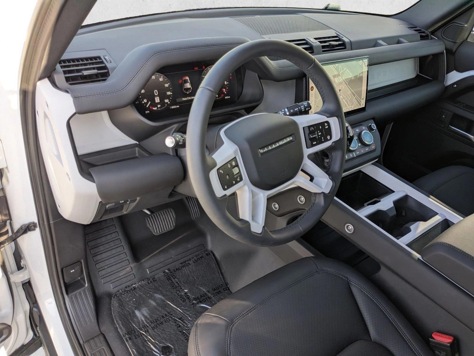 2025 Land Rover Defender S - Photo 10