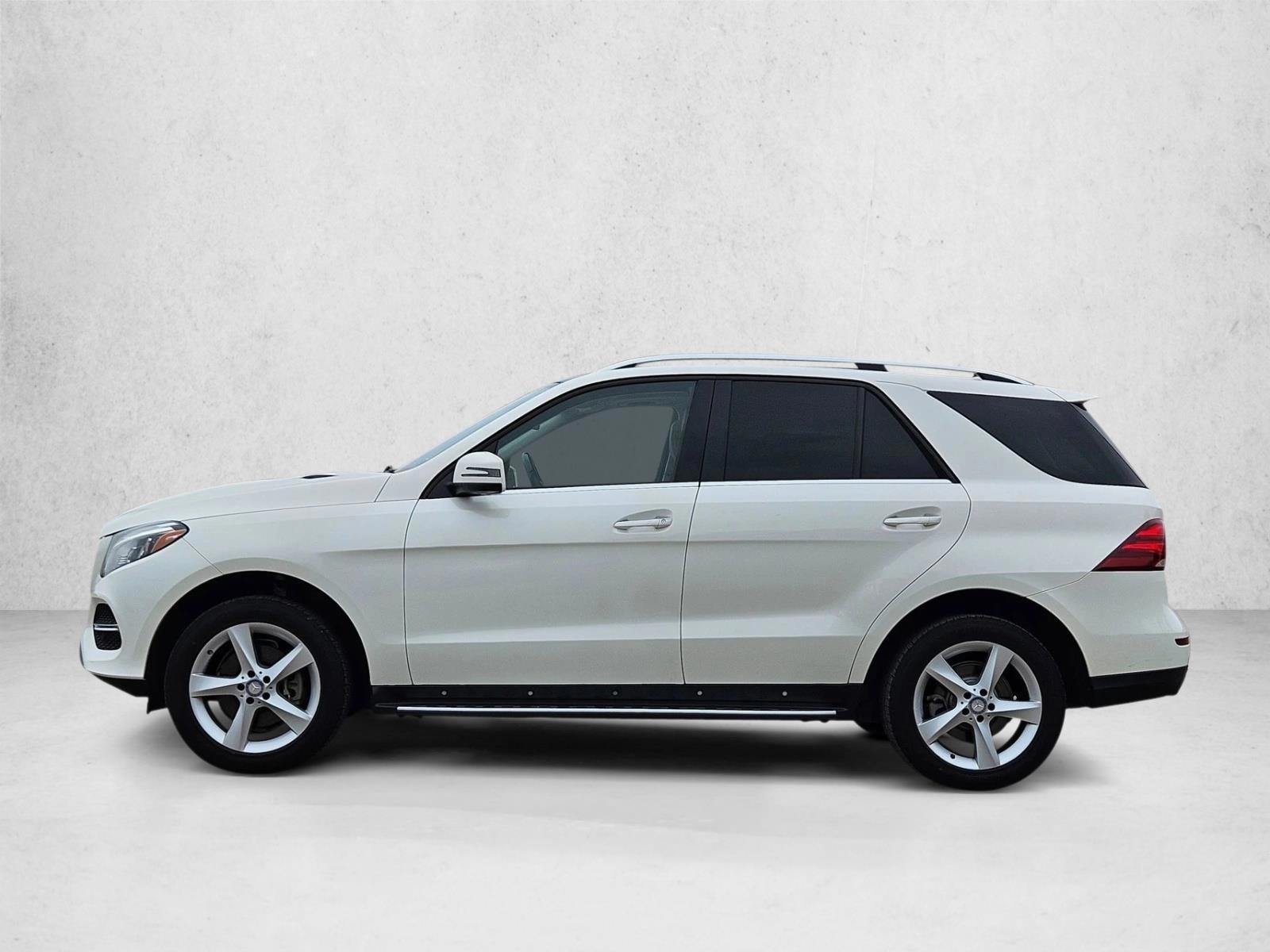 Thumbnail: 2017 Mercedes-Benz GLE - 2