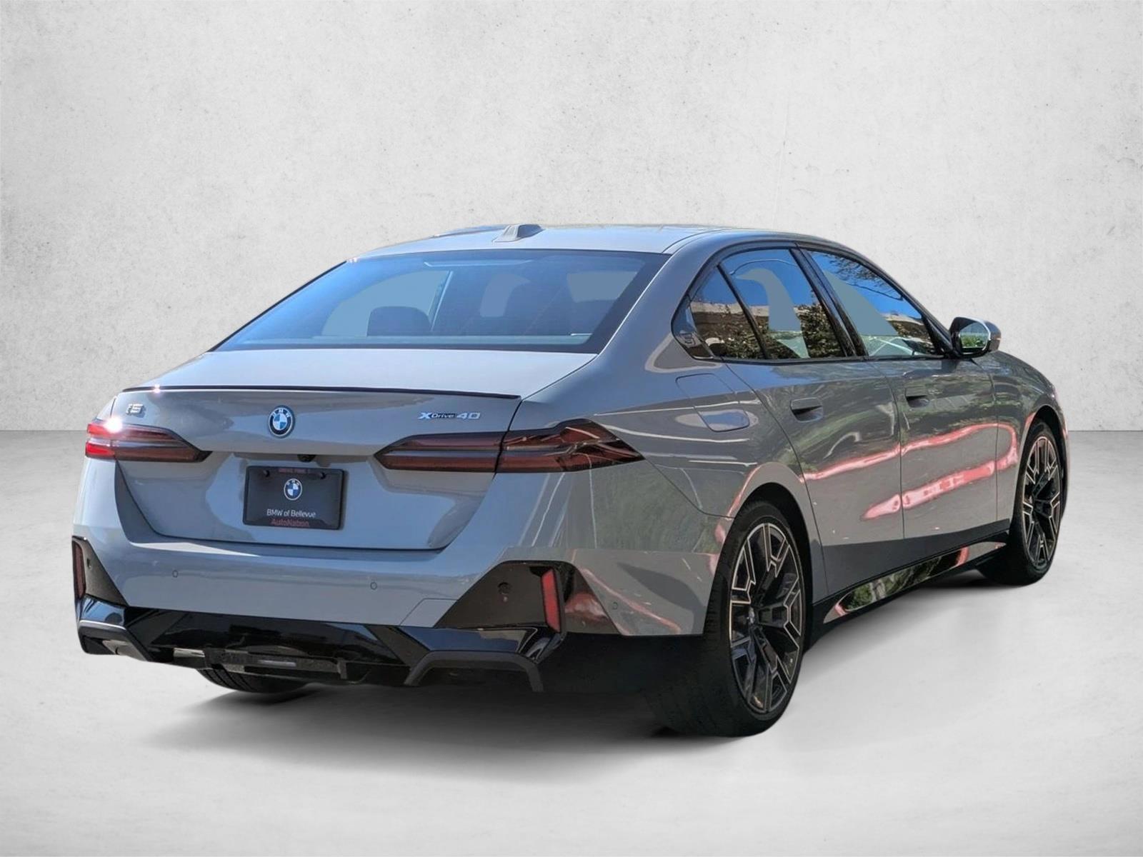 Used 2026 BMW i5 40 with VIN WBY33HG01TCW13528 for sale in Des Plaines, IL