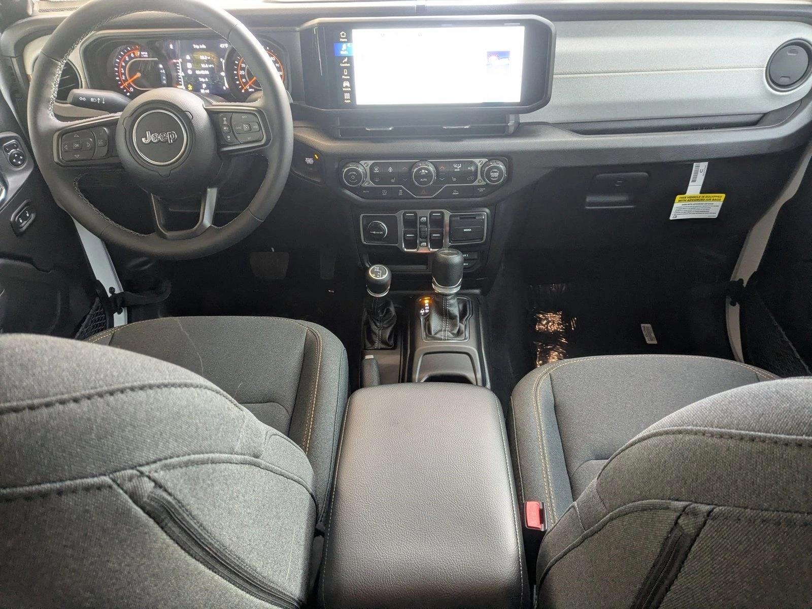 Thumbnail: 2026 Jeep Gladiator - 3