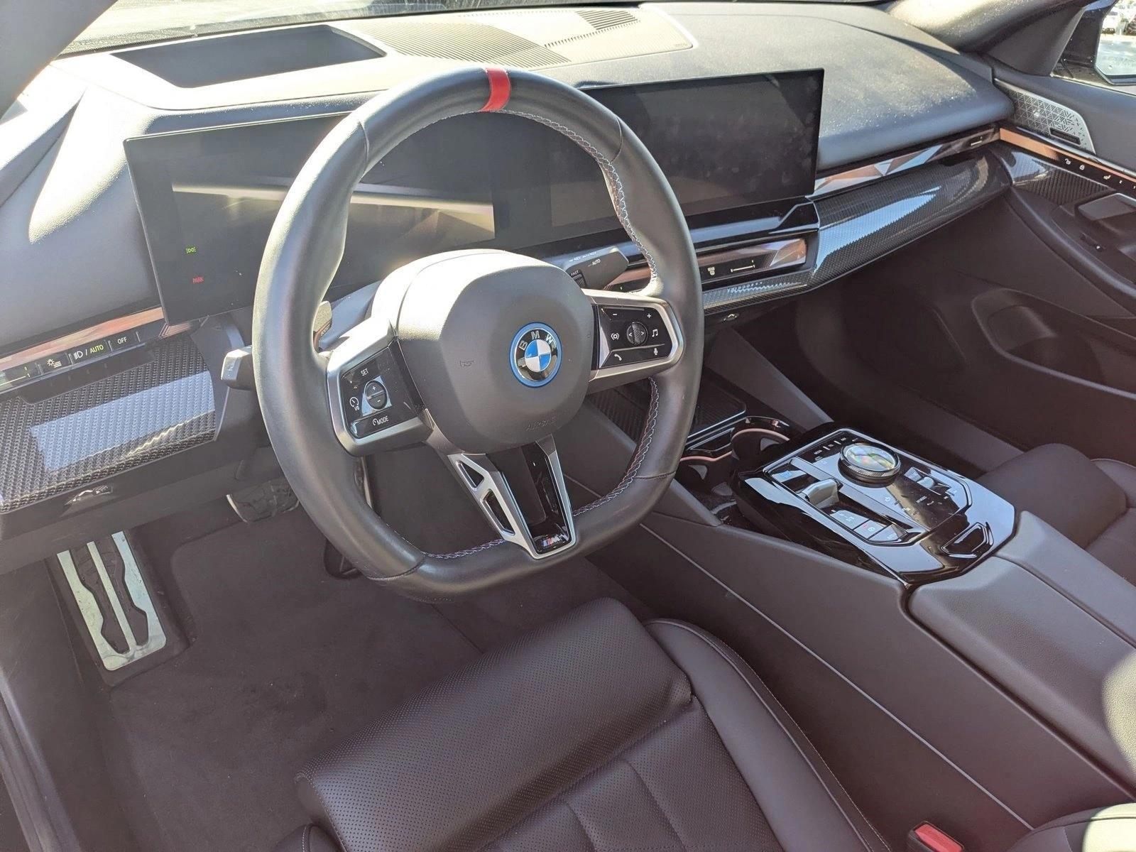 Thumbnail: 2024 BMW i5 - 3