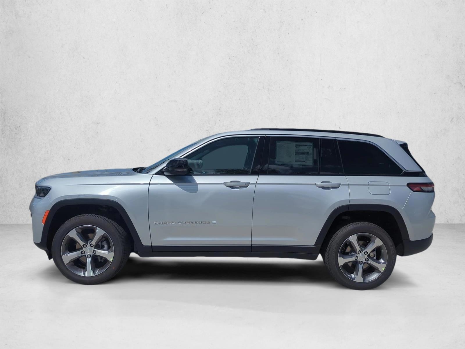 Thumbnail: 2026 Jeep Grand Cherokee - 2