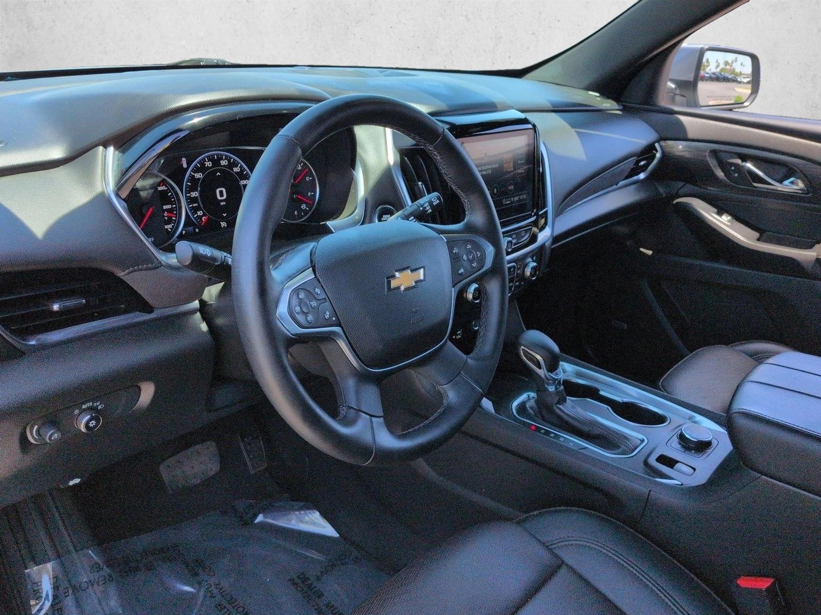 Thumbnail: 2023 Chevrolet Traverse - 4
