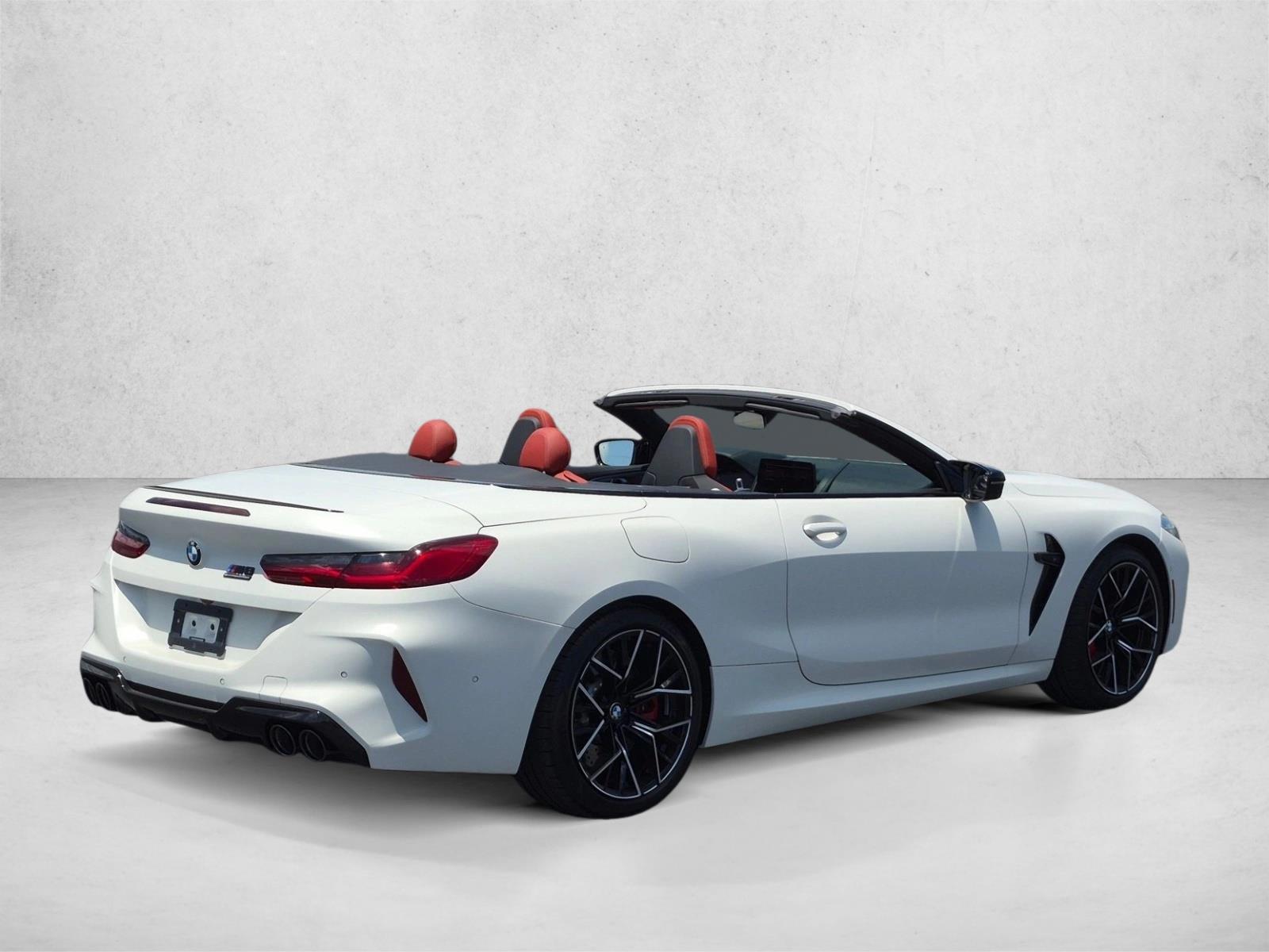 2023 BMW M8