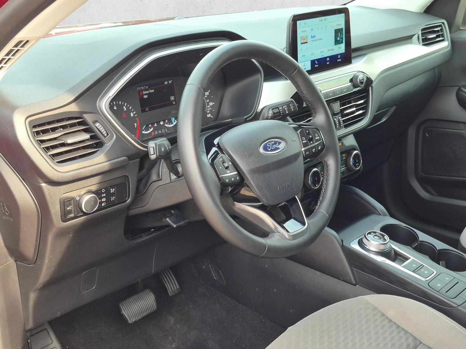 Thumbnail: 2022 Ford Escape - 3