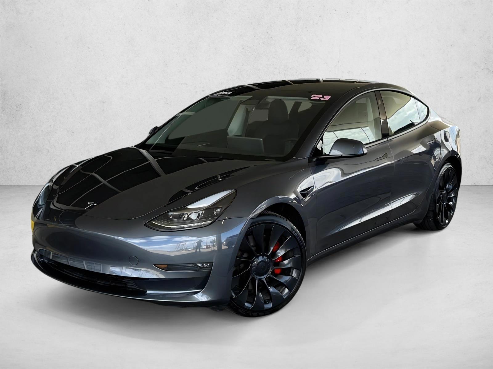 Thumbnail: 2023 Tesla Model 3 - 1