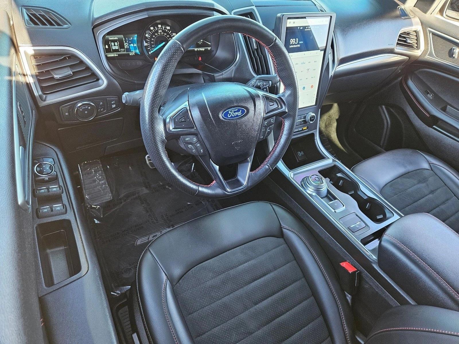 Thumbnail: 2022 Ford Edge - 3