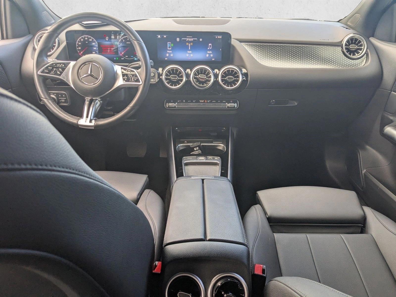 Thumbnail: 2025 Mercedes-Benz GLA - 4