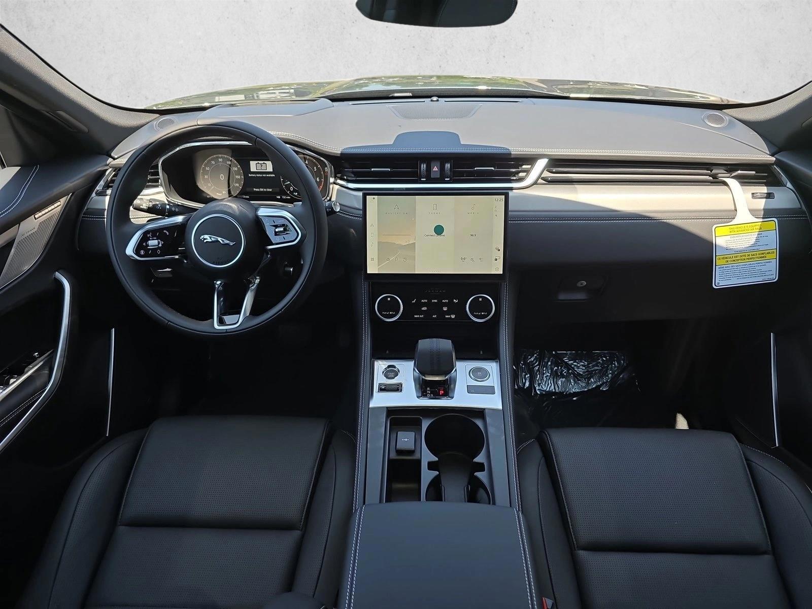 Thumbnail: 2026 Jaguar F-Pace - 3