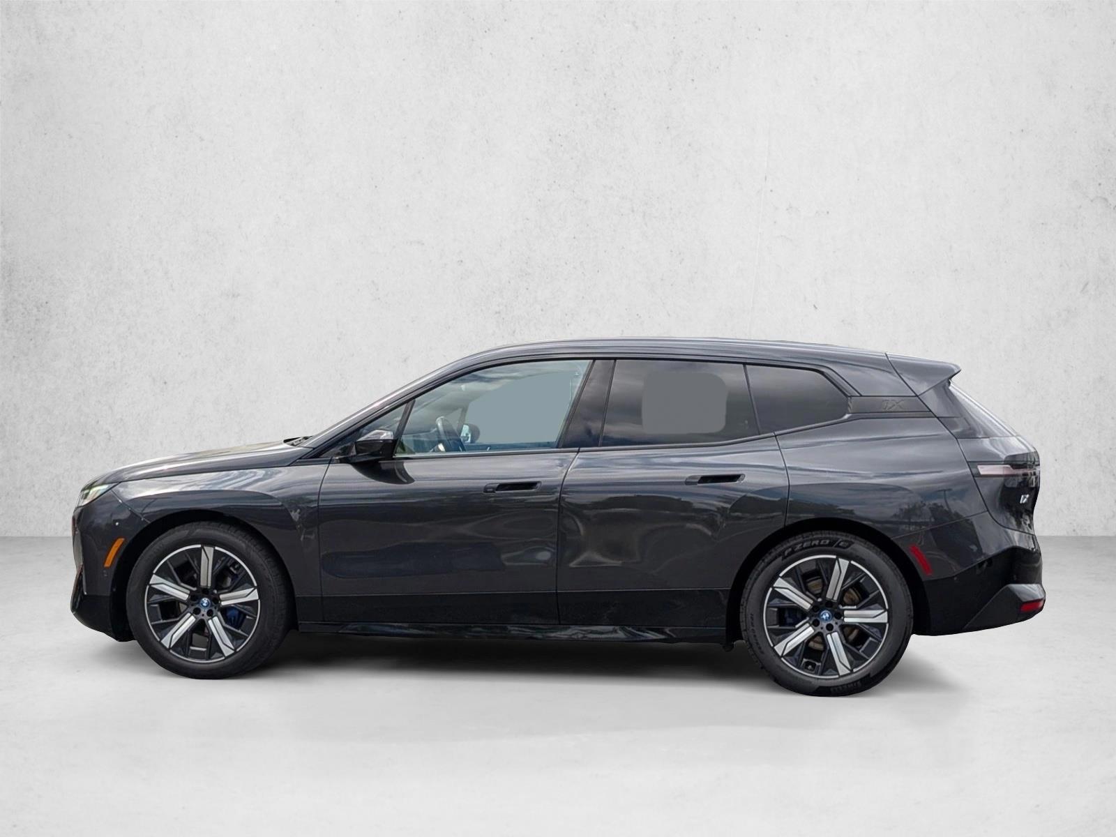 Thumbnail: 2022 BMW iX - 2