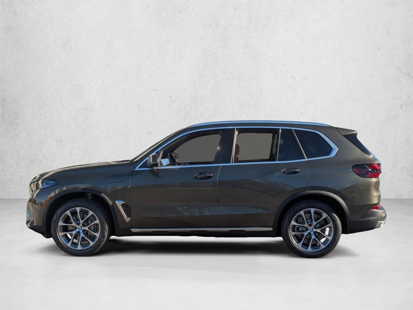 Thumbnail: 2026 BMW X5 - 2