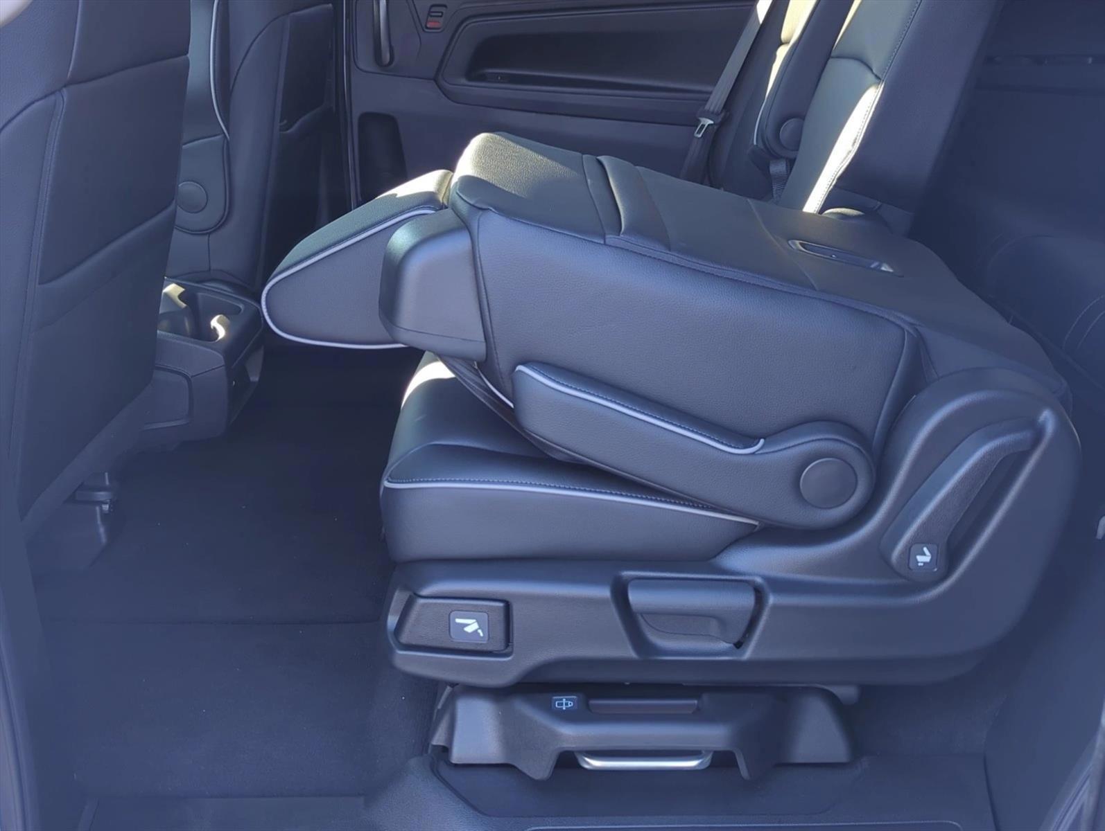 Thumbnail: 2026 Honda Odyssey - 4