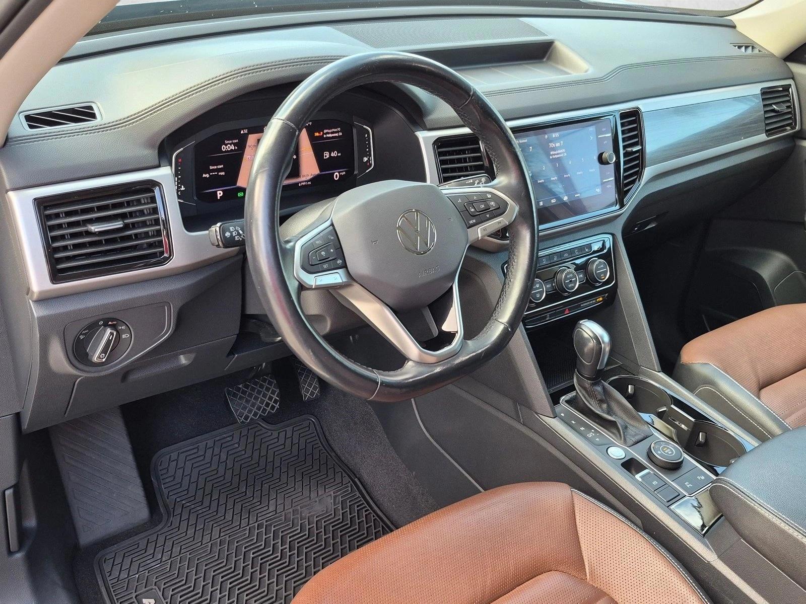 Thumbnail: 2021 Volkswagen Atlas - 3