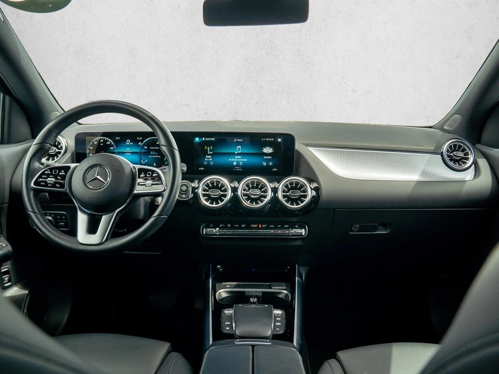 Thumbnail: 2023 Mercedes-Benz GLA - 3