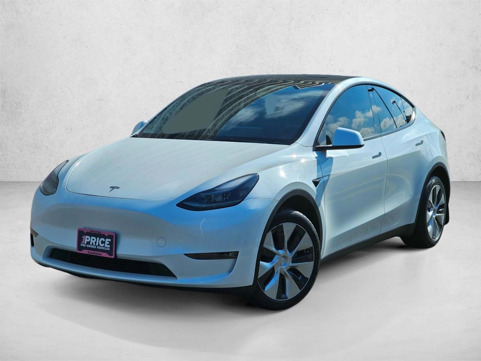 Thumbnail: 2023 Tesla Model Y - 1