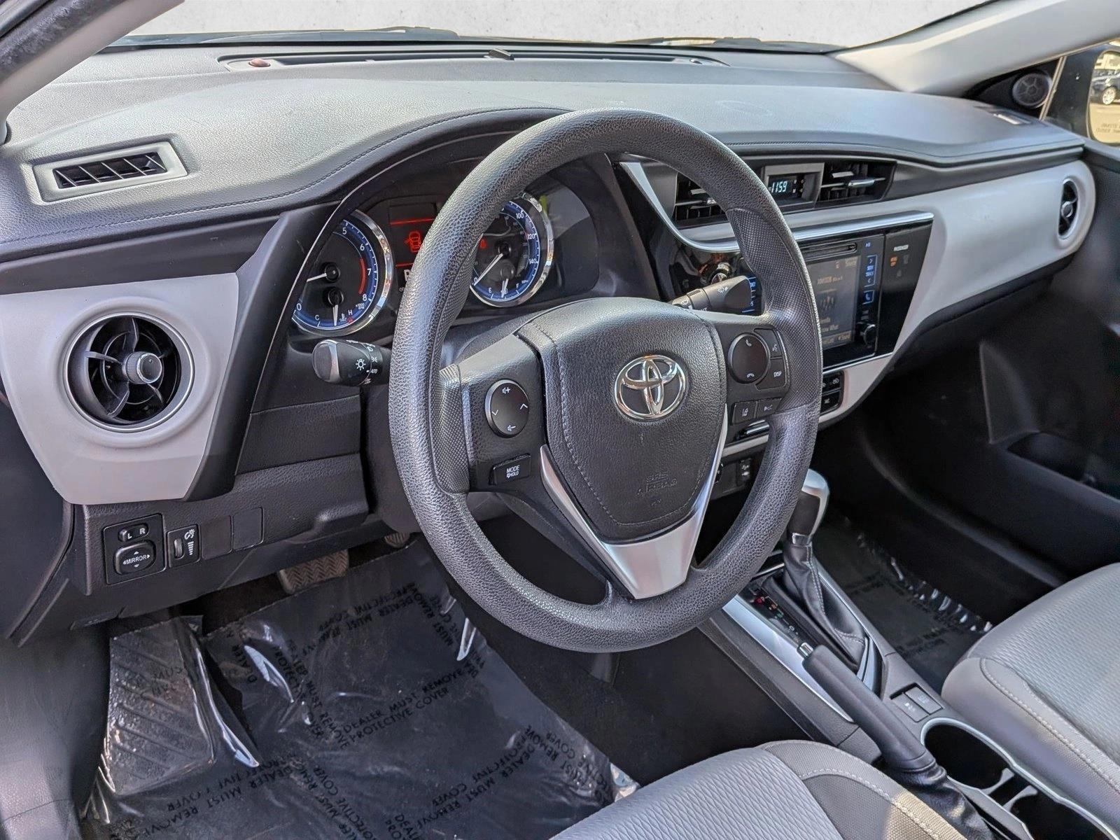 Thumbnail: 2017 Toyota Corolla - 3