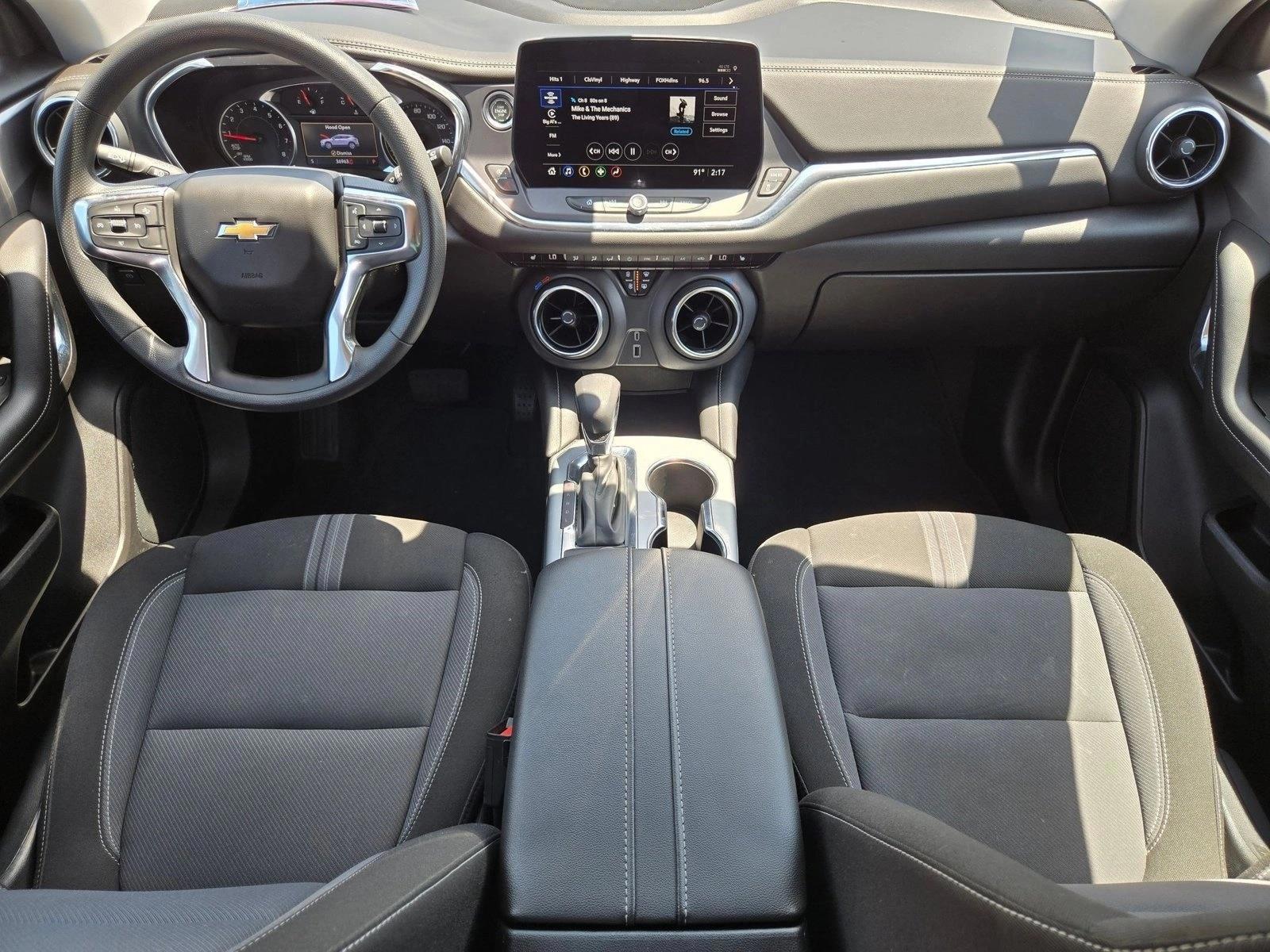 Thumbnail: 2025 Chevrolet Blazer - 3