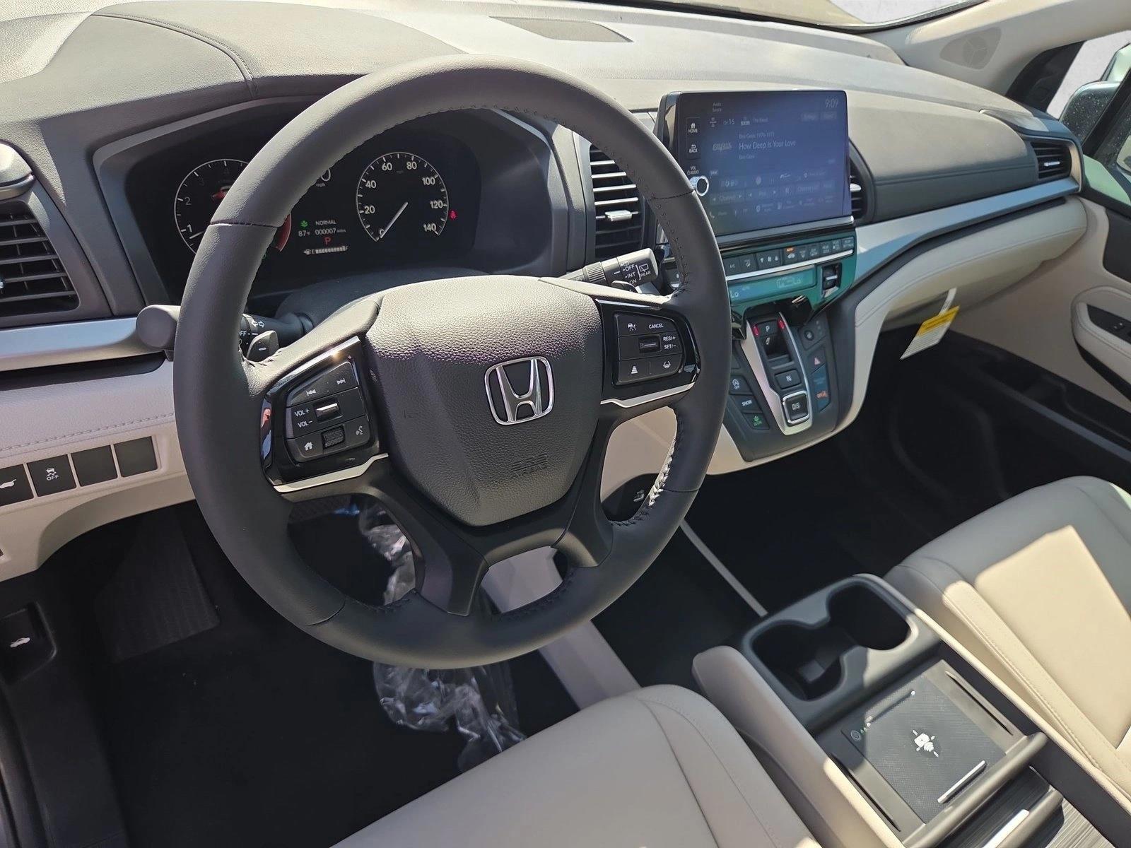 Thumbnail: 2026 Honda Odyssey - 3