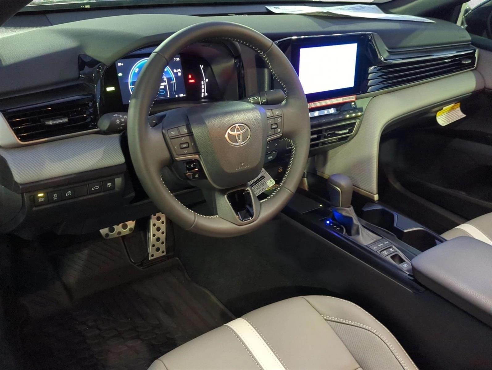 Thumbnail: 2026 Toyota Camry - 3