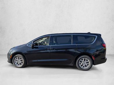 2023 Chrysler Voyager