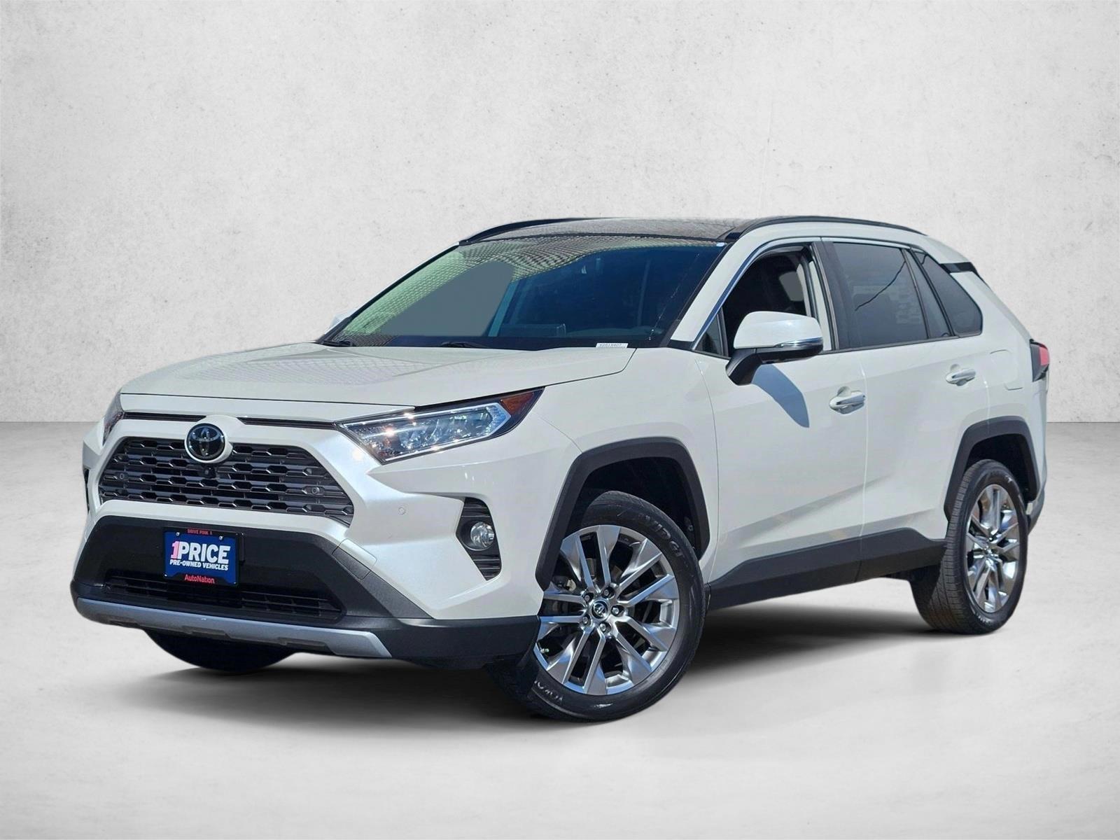Thumbnail: 2019 Toyota RAV4 - 1