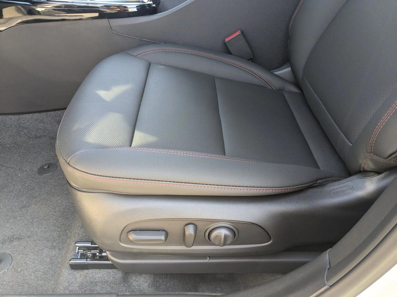 Thumbnail: 2026 Chevrolet Trax - 5